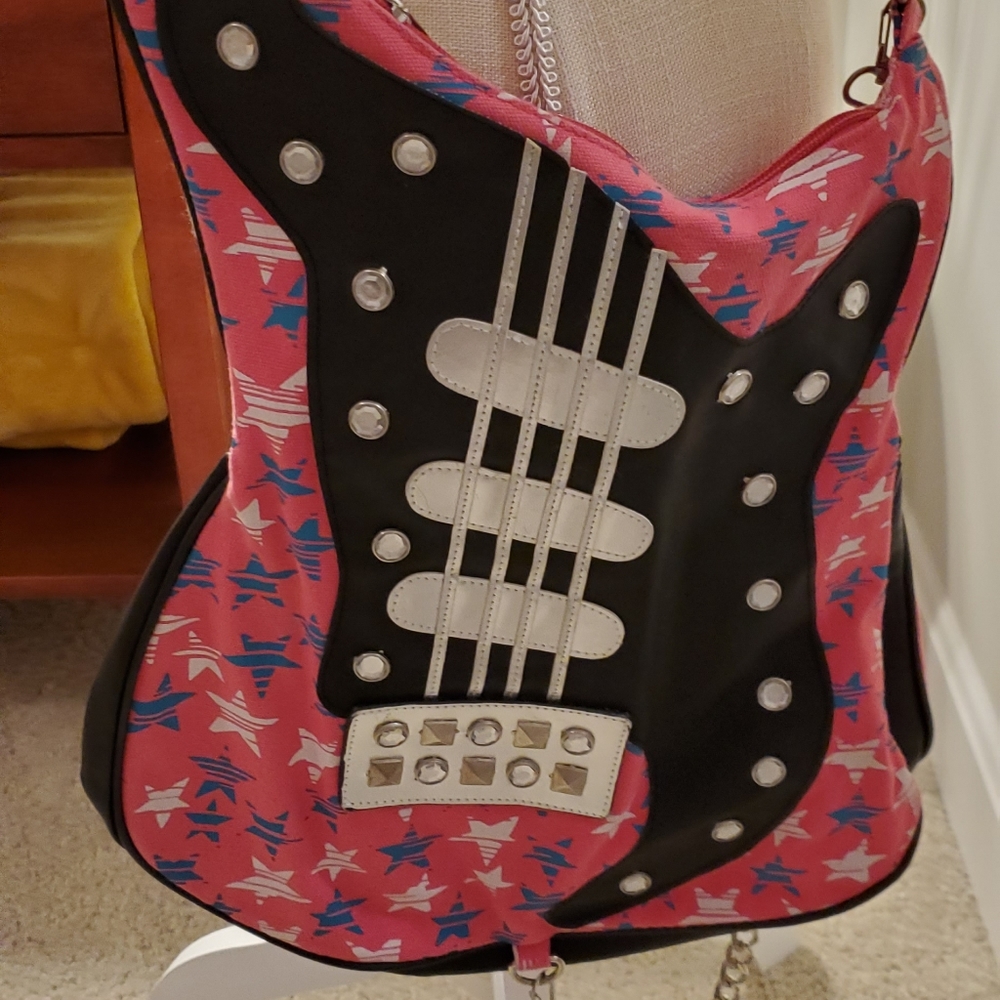 Guitar shaped crossbody bag..super cute!!!